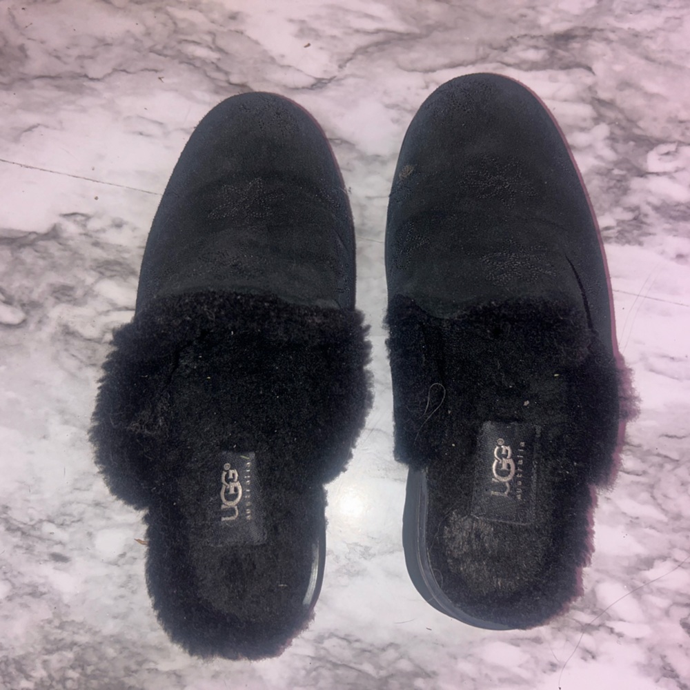 Ugg Platform Size 9 - image 2